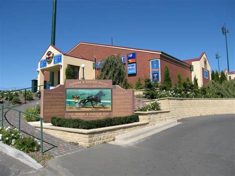 kilmore race track bistro.